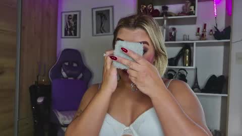 Angelica Sparks online show from July 14, 12:13 am