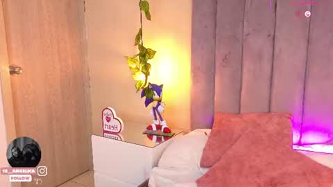 Snapshot of angelicaa_garcia chatting on July 6, 3:03 pm angelicaa_garcia online show from July 6, 3:03 pm