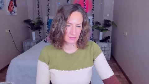 Snapshot of angelicacream chatting on March 9, 7:01 am AngelicaCream online show from March 9, 7:01 am