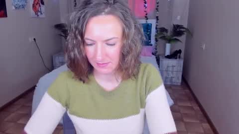 Snapshot of angelicacream chatting on March 9, 10:19 am AngelicaCream online show from March 9, 10:19 am