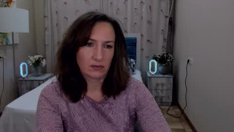 Snapshot of angelicacream chatting on December 21, 7:37 am AngelicaCream online show from December 21, 7:37 am