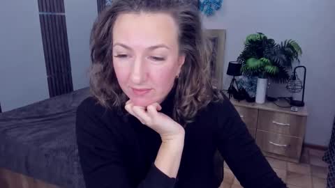 Snapshot of angelicacream chatting on January 19, 6:17 am AngelicaCream online show from January 19, 6:17 am