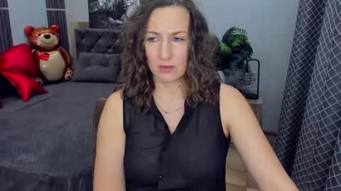 Snapshot of angelicacream chatting on February 16, 7:59 am AngelicaCream online show from February 16, 7:59 am