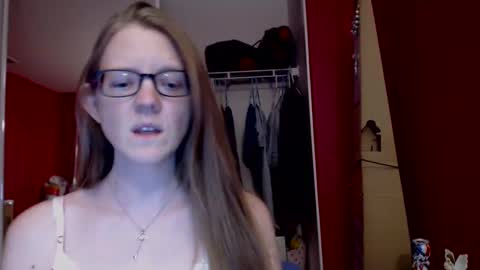 Snapshot of angelicangel3 chatting on February 3, 3:31 am AngelicAngel online show from February 3, 3:31 am