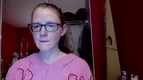 Snapshot of angelicangel3 chatting on February 8, 5:18 am AngelicAngel online show from February 8, 5:18 am