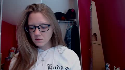 Snapshot of angelicangel3 chatting on February 10, 6:13 pm AngelicAngel online show from February 10, 6:13 pm