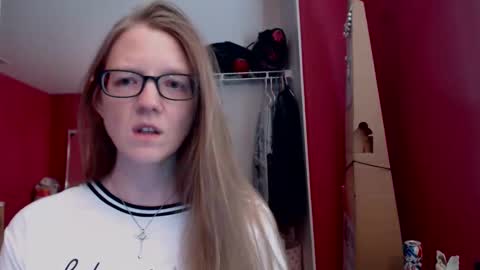 Snapshot of angelicangel3 chatting on February 13, 7:21 pm AngelicAngel online show from February 13, 7:21 pm