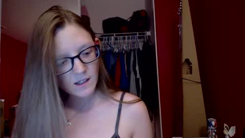 Snapshot of angelicangel3 chatting on February 25, 3:09 am AngelicAngel online show from February 25, 3:09 am