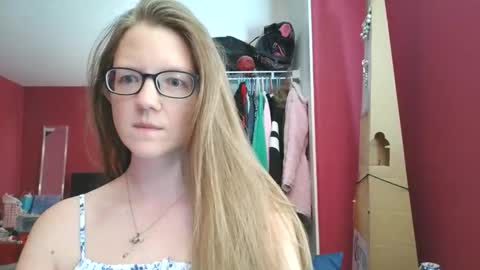 Snapshot of angelicangel3 chatting on November 26, 7:26 pm AngelicAngel online show from November 26, 7:26 pm