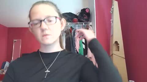 Snapshot of angelicangel3 chatting on December 3, 6:06 pm AngelicAngel online show from December 3, 6:06 pm