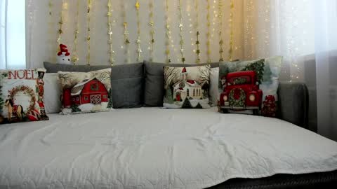 Snapshot of angelicarai chatting on December 24, 6:22 am Angelica Rai online show from December 24, 6:22 am