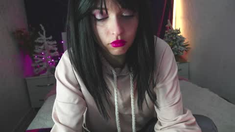 Snapshot of angelika_rouge chatting on January 26, 3:36 pm Angelika Rouge online show from January 26, 3:36 pm