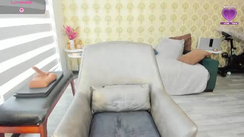 Snapshot of angelina_class_7 chatting on June 27, 2:12 pm angelina_class_7 online show from June 27, 2:12 pm