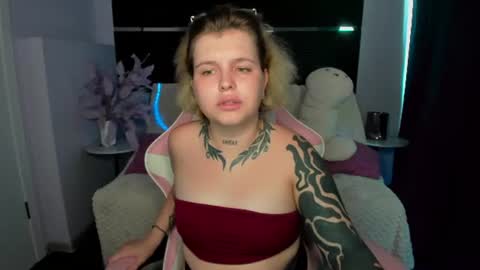 angelina_meaw online show from August 3, 8:24 am
