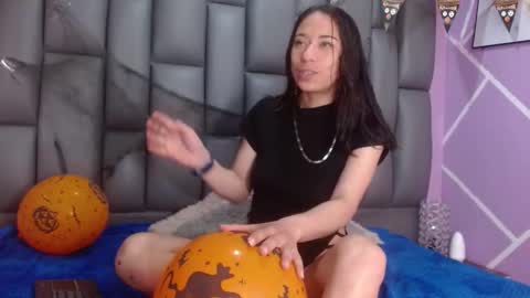 Snapshot of angelina_ny chatting on October 14, 2:07 pm ANGELINA online show from October 14, 2:07 pm