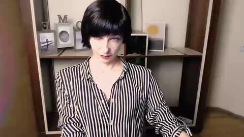 Angelina online show from December 22, 8:00 am