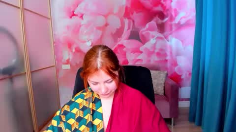 AngelinaLow online show from April 8, 6:02 am