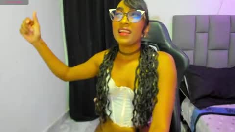 Snapshot of angelinamurphy chatting on July 8, 3:22 am AngelinaMurphy online show from July 8, 3:22 am