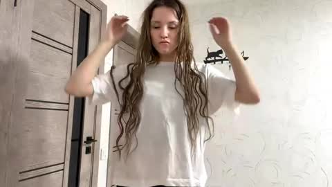 Nika online show from April 13, 1:38 pm