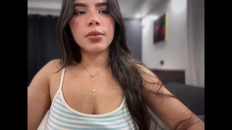 Snapshot of angelinav7 chatting on July 14, 5:23 am Angelina Weiss online show from July 14, 5:23 am