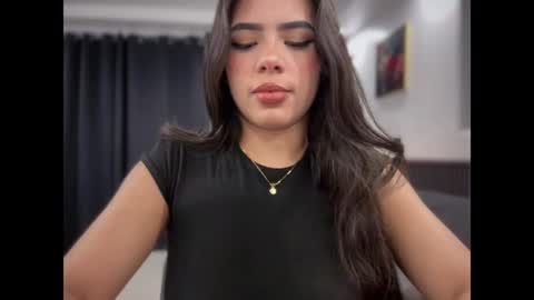 Snapshot of angelinav7 chatting on July 15, 2:50 am Angelina Weiss online show from July 15, 2:50 am