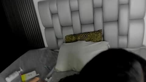 Snapshot of angeline_bleak chatting on November 15, 12:02 pm angeline_bleak online show from November 15, 12:02 pm