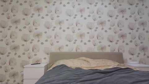 Snapshot of angelinejo chatting on November 21, 4:00 am Angel online show from November 21, 4:00 am