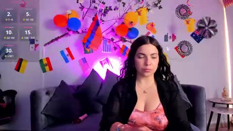 Snapshot of angeliqueboyer__ chatting on June 23, 3:04 am Angelique online show from June 23, 3:04 am
