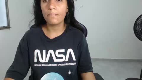 Snapshot of angelitaa_hot chatting on June 2, 7:16 pm angela online show from June 2, 7:16 pm