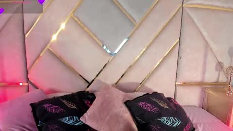 A F R O D I T A online show from April 1, 9:54 am