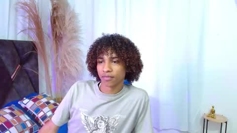 Angel online show from November 15, 8:05 pm