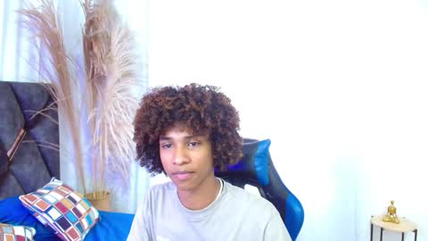 Angel online show from November 22, 8:30 pm