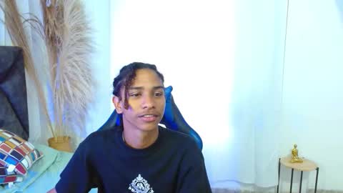 Angel online show from December 19, 8:38 pm