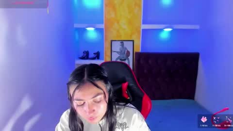 Snapshot of angell_cooper8 chatting on February 8, 8:45 pm Angell cooper8 online show from February 8, 8:45 pm