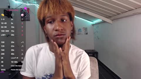 Danielle online show from December 3, 6:04 am