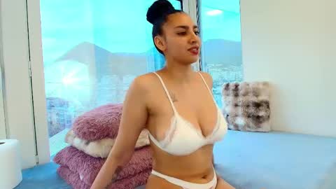 AngelicFox online show from April 17, 2:31 pm