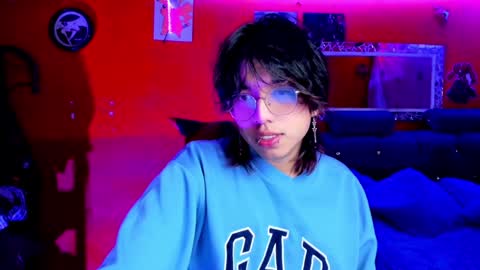 Angel  online show from February 1, 3:52 am