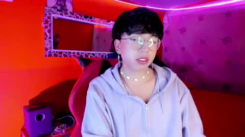 Angel  online show from October 8, 5:05 am