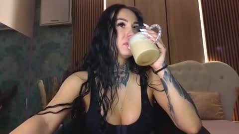 angellys online show from March 18, 7:44 am