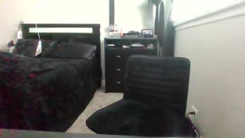 Snapshot of angelmarie7 chatting on December 16, 3:17 pm Angel Marie online show from December 16, 3:17 pm