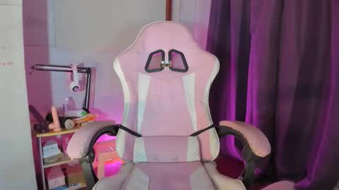 angel online show from April 8, 1:49 am