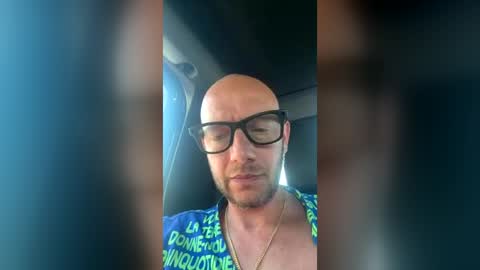 Snapshot of angelo51234 chatting on June 27, 9:14 am angelo51234 online show from June 27, 9:14 am