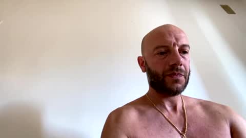 Snapshot of angelo51234 chatting on July 5, 6:42 am angelo51234 online show from July 5, 6:42 am