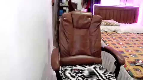 Snapshot of angelofcumx chatting on October 6, 2:31 am sabina online show from October 6, 2:31 am