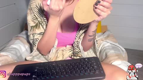 Snapshot of angelok_ chatting on December 19, 6:01 am My name is Ena. You will make me very happy if you subscribe. Love you online show from December 19, 6:01 am