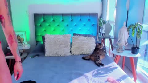 Snapshot of angelpeach_ chatting on January 31, 1:23 pm Angel online show from January 31, 1:23 pm