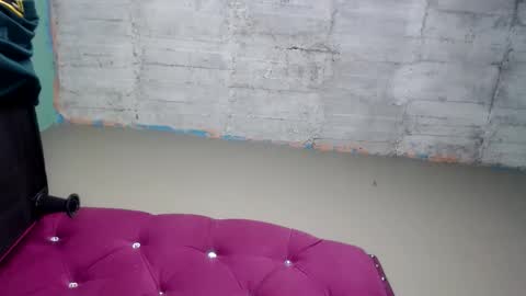 Snapshot of angels_0001 chatting on November 25, 5:07 am angels_0001 online show from November 25, 5:07 am