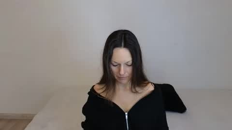 Giulia online show from February 8, 12:41 pm