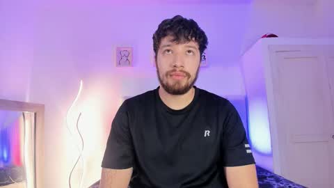 Snapshot of angelsmoke29 chatting on February 22, 5:44 pm Angel online show from February 22, 5:44 pm