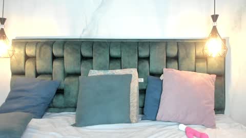 Snapshot of angelswets chatting on January 25, 5:19 pm ANGIE online show from January 25, 5:19 pm